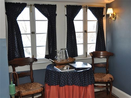 200 South Street 3*